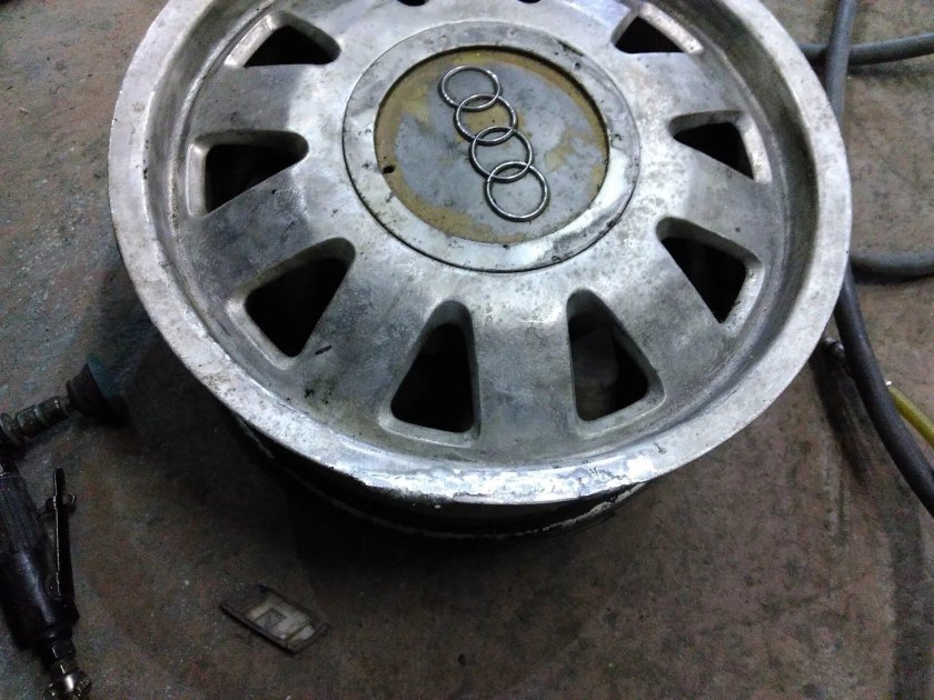 Литые диски на Ауди 100 с4