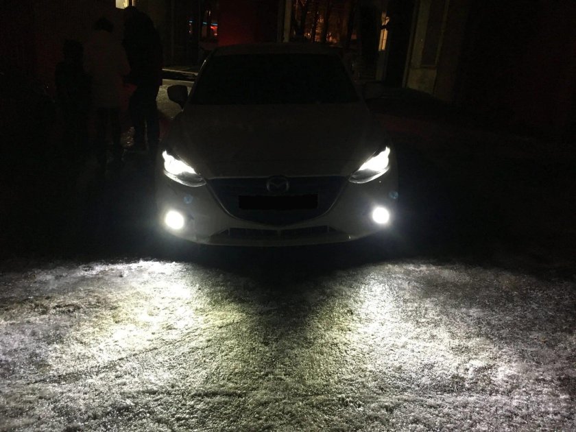 Лед лампы в противотуманки Мазда 3