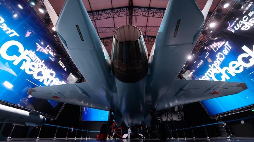 Истребитель Су-75 Checkmate