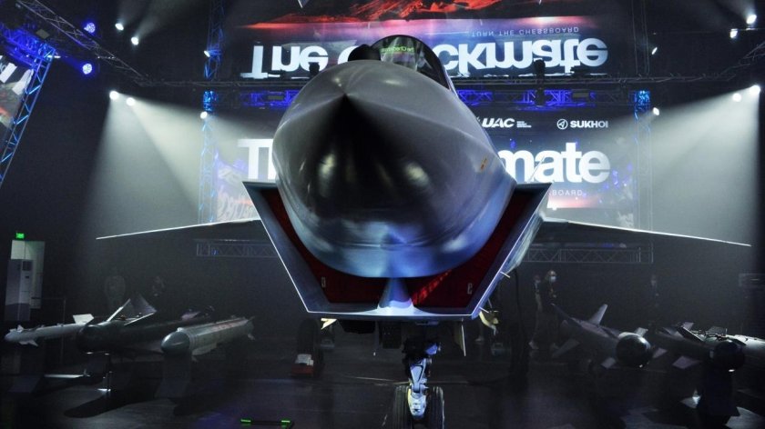 Истребителей пятого поколения Су-75 Checkmate