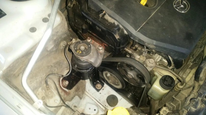 Опора двигателя Мазда 6 gg