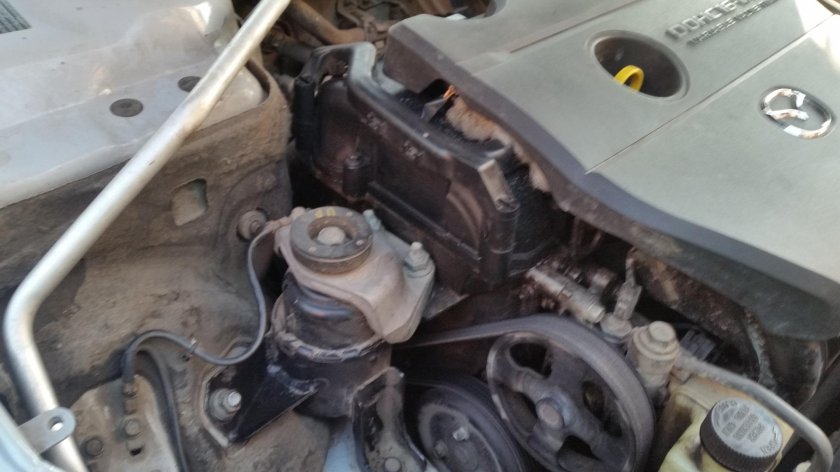 Опора двигателя Мазда 6 gg 1.8