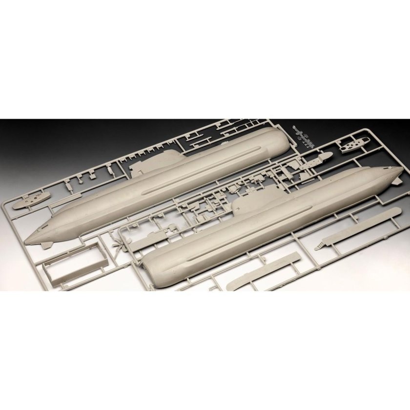 Модель подводной лодки Ревелл