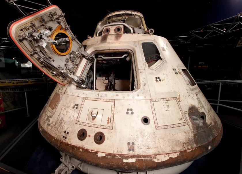 Аполлон 8 космический корабль