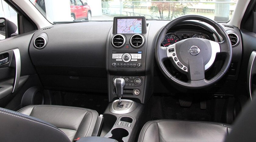 Nissan Qashqai 2007 салон