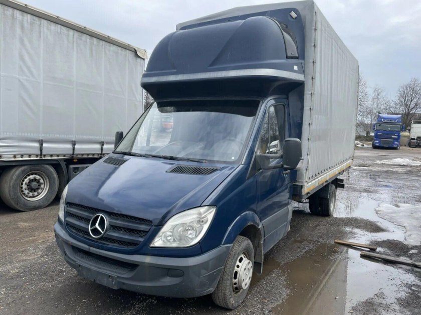 Sprinter с будкой Mercedes