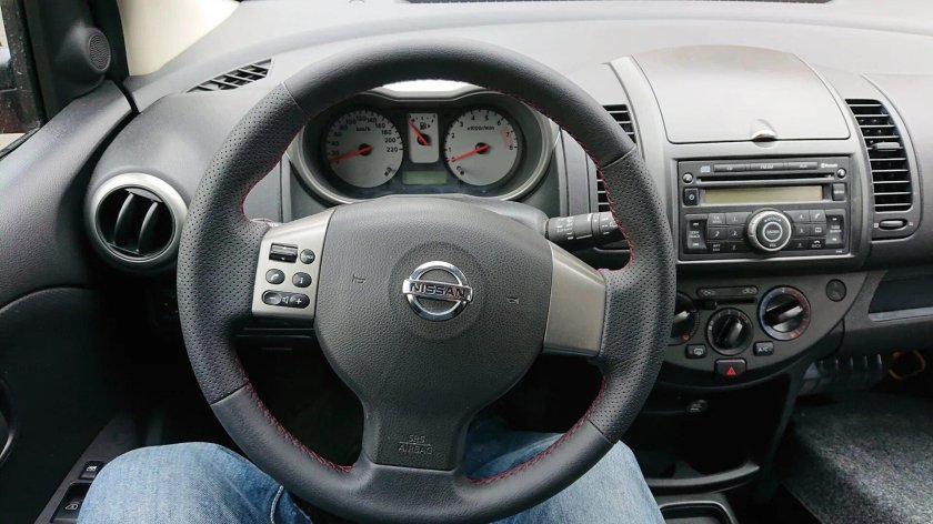 Руль Ниссан ноут е11
