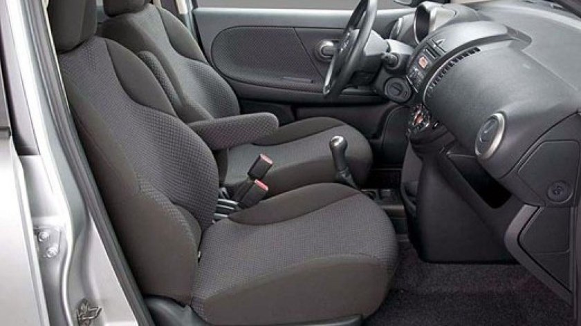 Nissan Note e11 салон