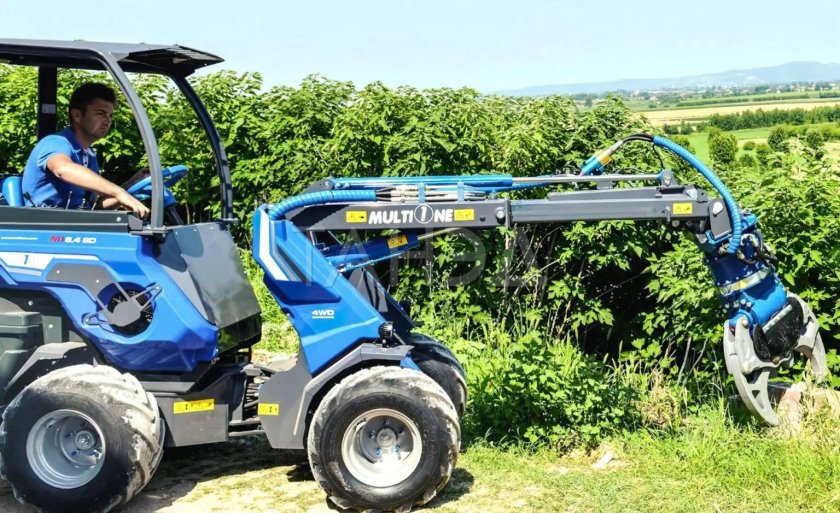 Мини-погрузчик MULTIONE 8.4S