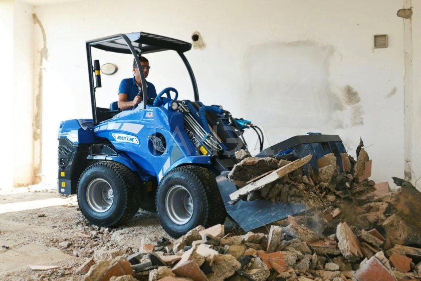 Мини-погрузчик MULTIONE 5.2