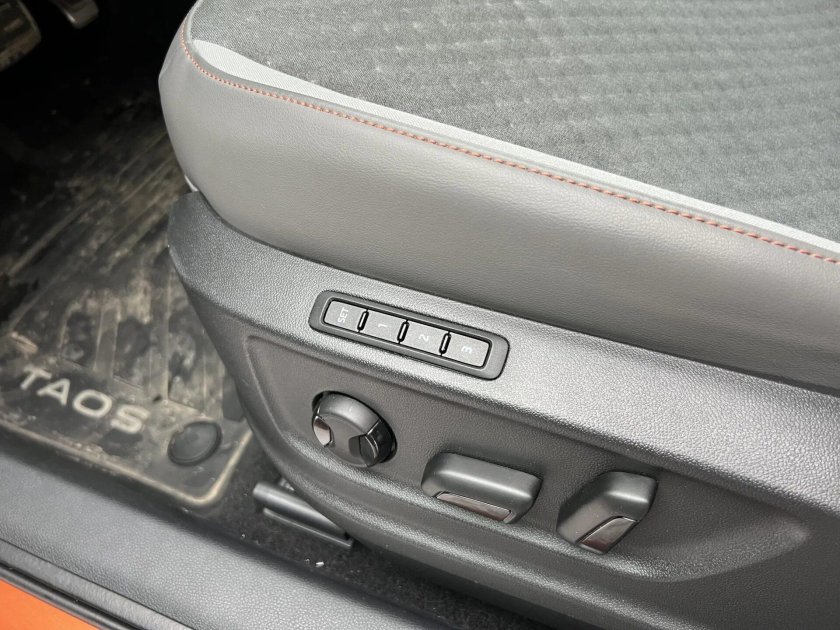 Память водительского сиденья BYD