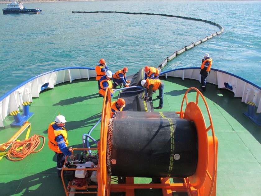 Морские боновые заграждения