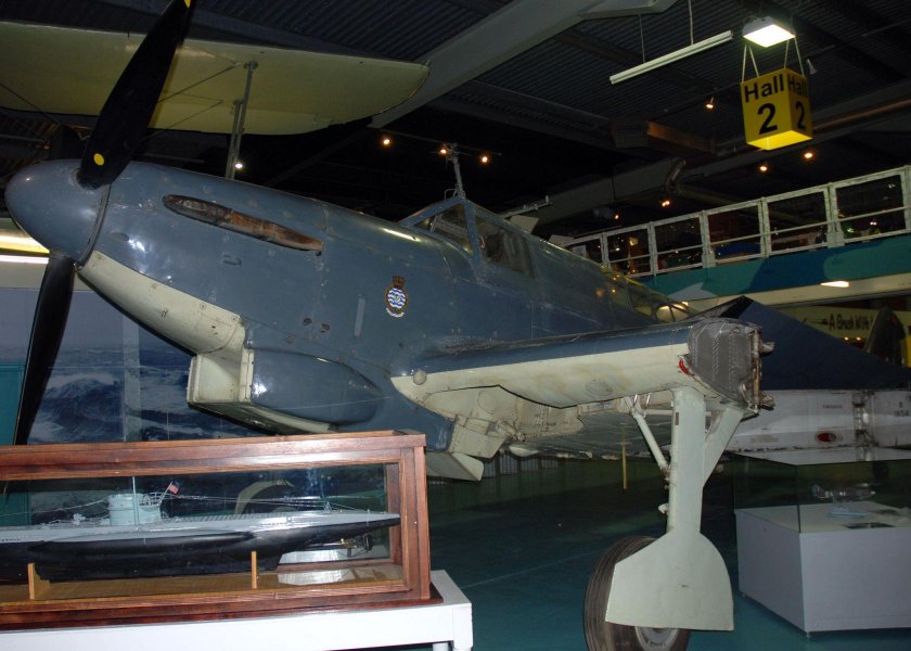 Палубный истребитель Fairey Fulmar