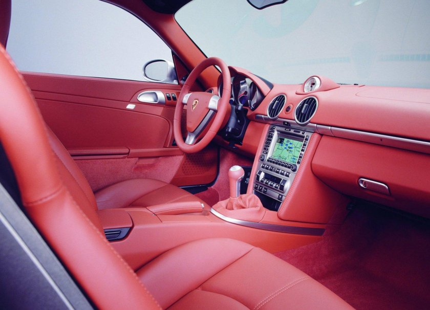 Порше Кайман салон