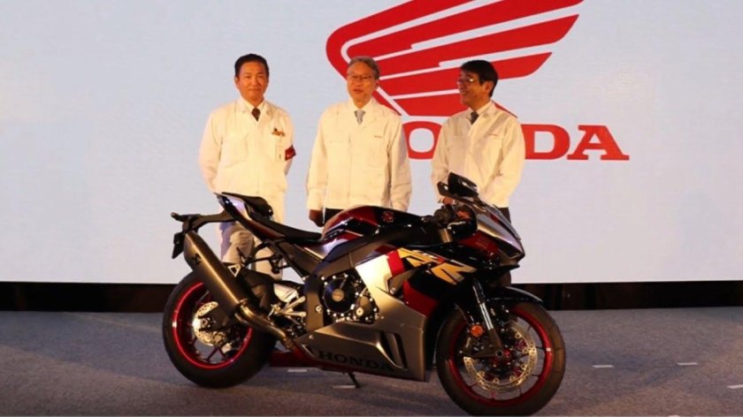 Мотоцикл 2024