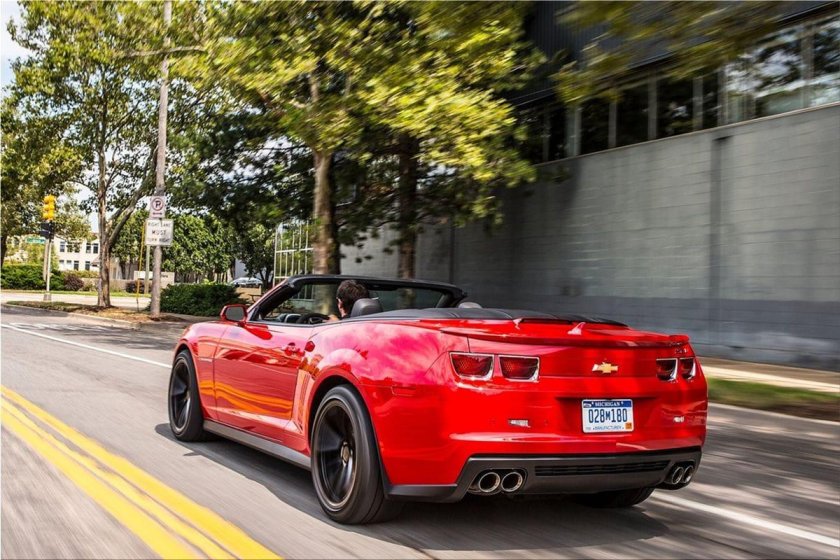 Chevrolet Camaro zl1 2012
