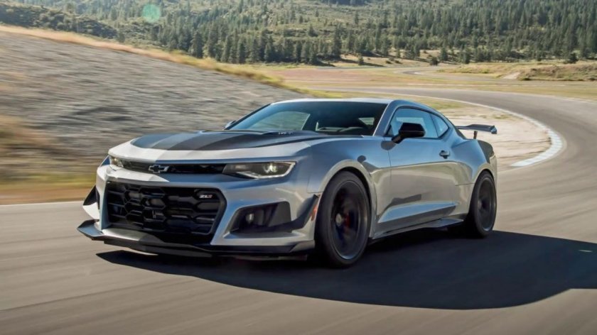 Шевроле Камаро zl1 2022