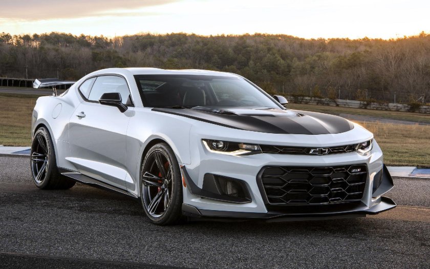 Шевроле Камаро zl1 2020