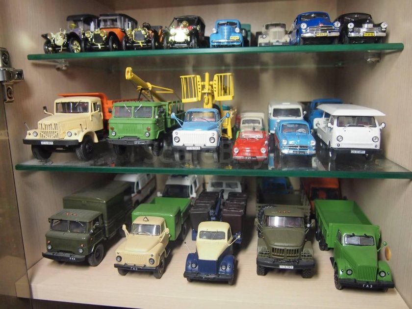 Машинки масштаб 1 43