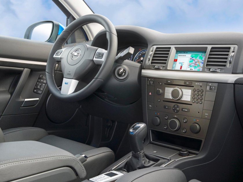 Опель Вектра 2008 салон