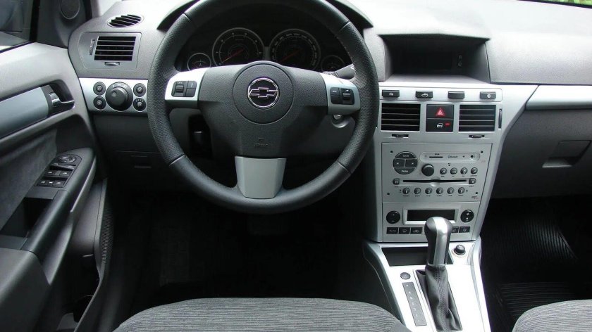 Opel Vectra 2008 салон