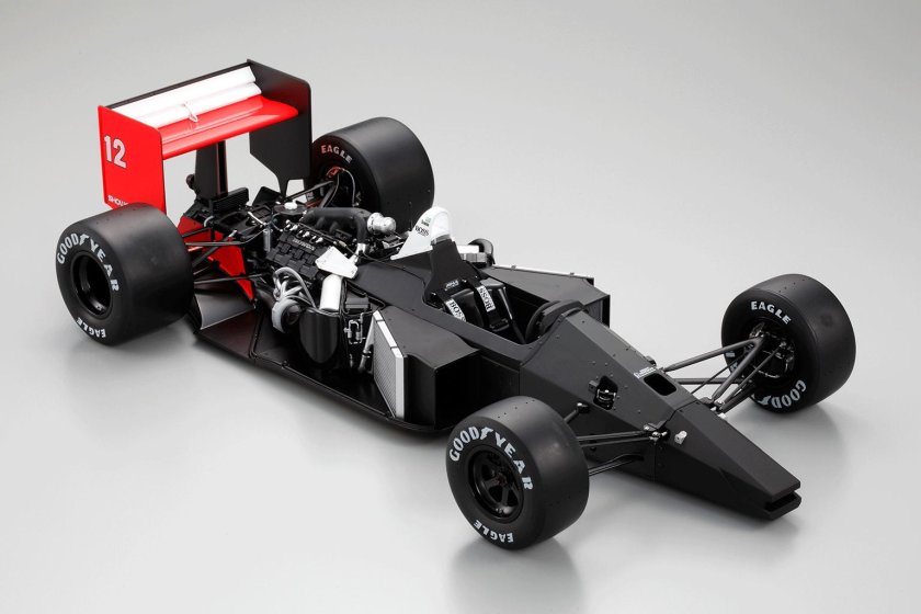 MCLAREN mp4/4