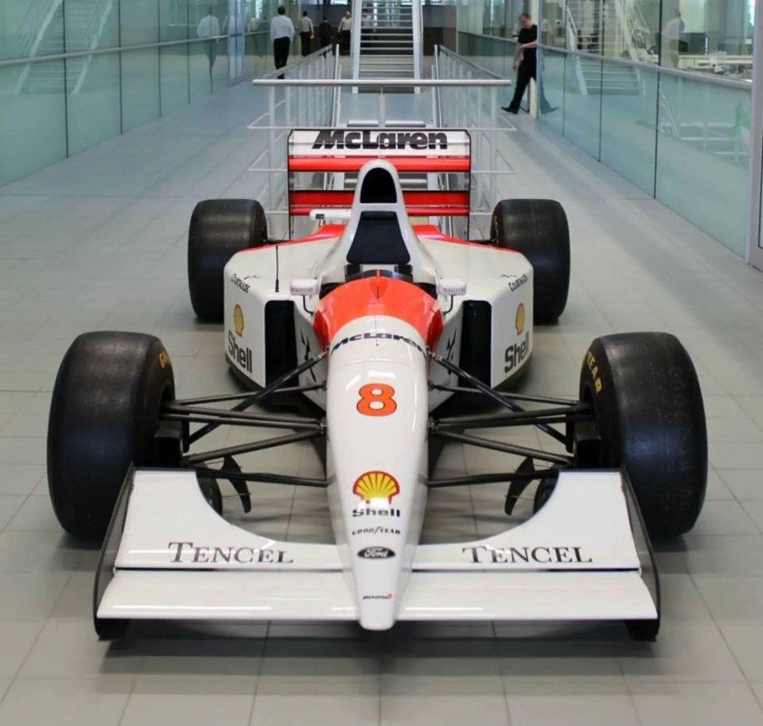 MCLAREN mp4/8