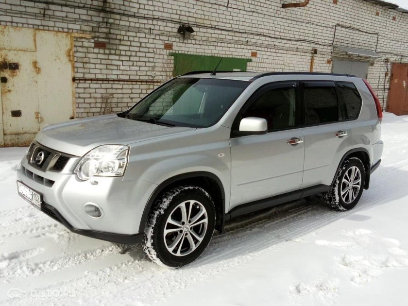 Nissan x-Trail t31 серебристый