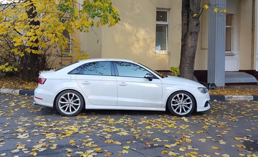 Audi a3 седан r18
