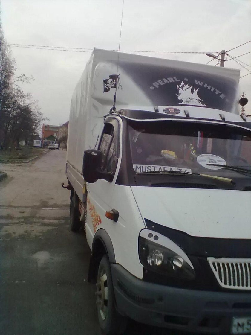 Наклейки на обтекатель Газель