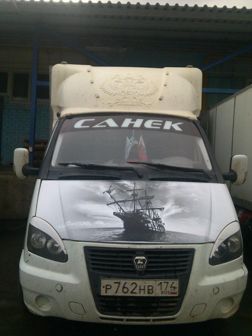 Полоса на лобовое Газель Некст