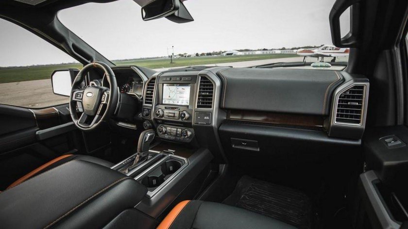 Ford f150 Raptor 2017 Interior