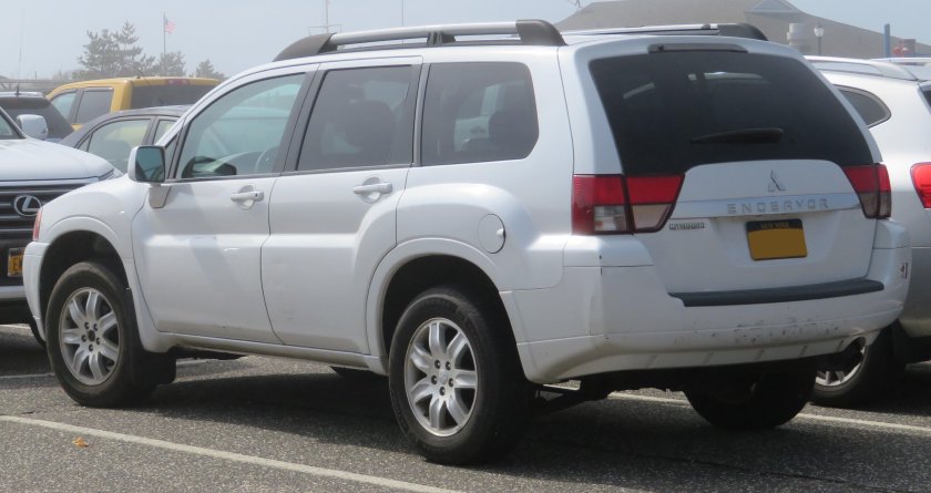 Mitsubishi Endeavor 2009