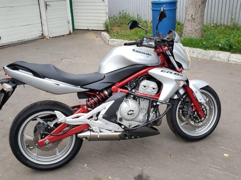 Kawasaki er6n 2006