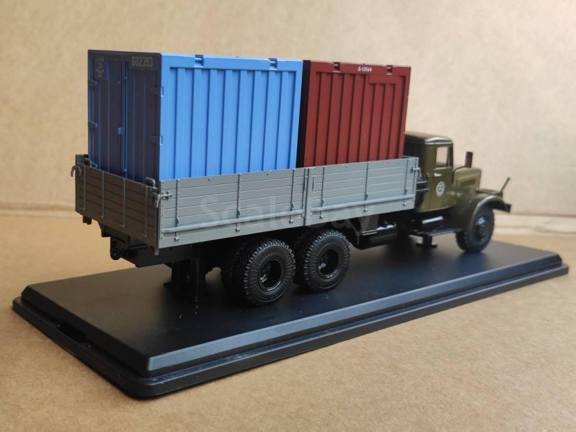 КРАЗ-257б1 бортовой с контейнерами