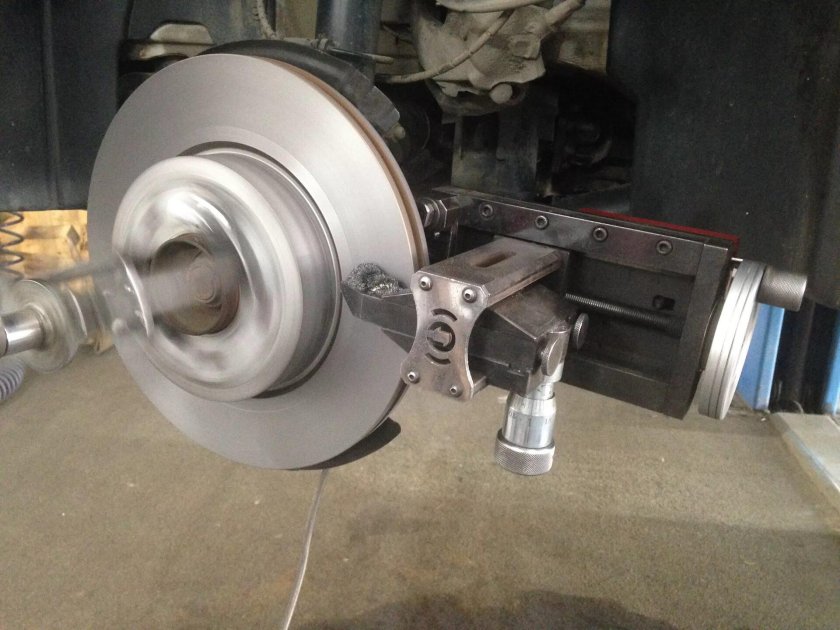 67.7141.9500 Оправка для проточки тормозных дисков