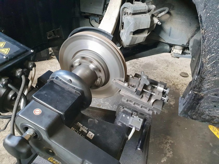 Станок glm1 для проточки тормозных дисков