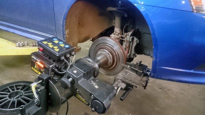 Станок для проточки тормозных дисков Hunger e336a-ce