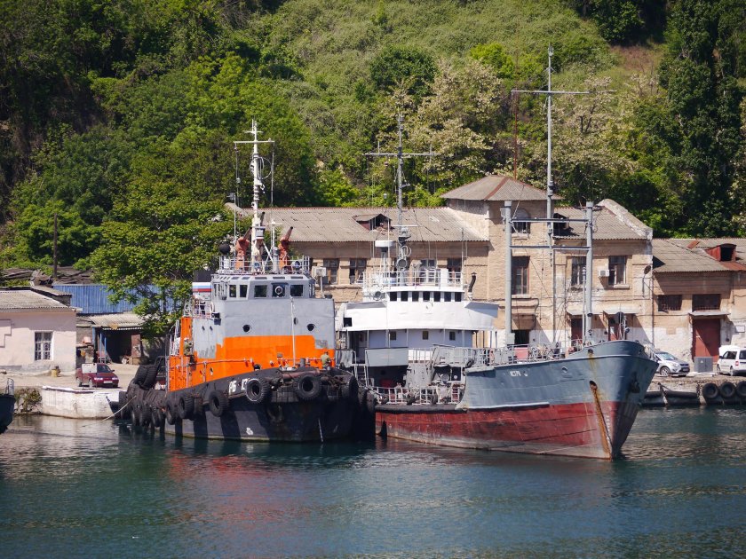 Судно Истра Севастополь