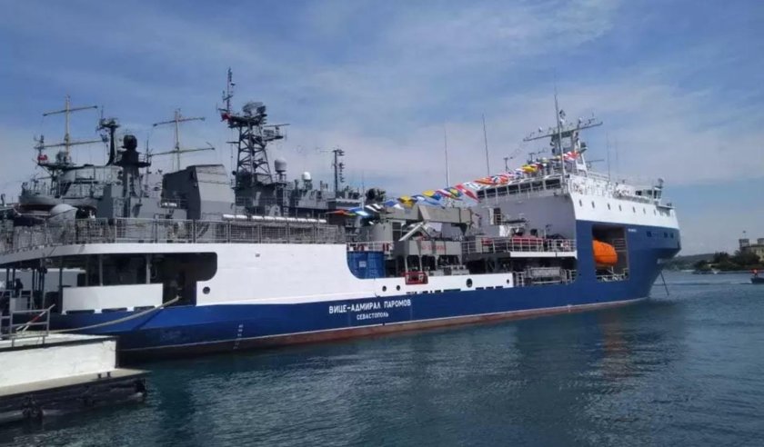 Малый морской танкер проекта 03182 вице Адмирал паромов