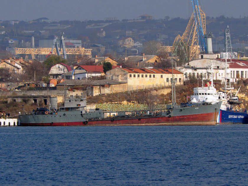 Танкер Истра Севастополь