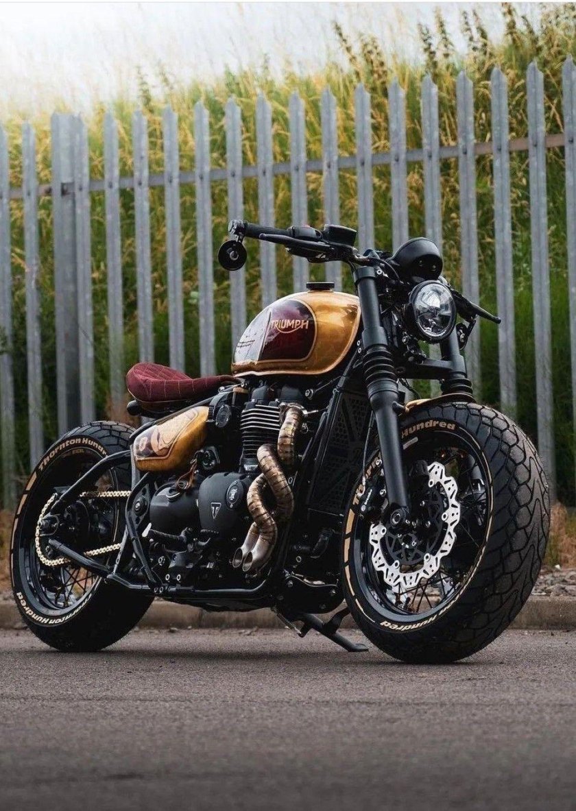 Triumph Bonneville Bobber Thornton hundred