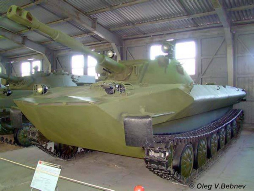 Легкий танк "объект 906 / пт-85"