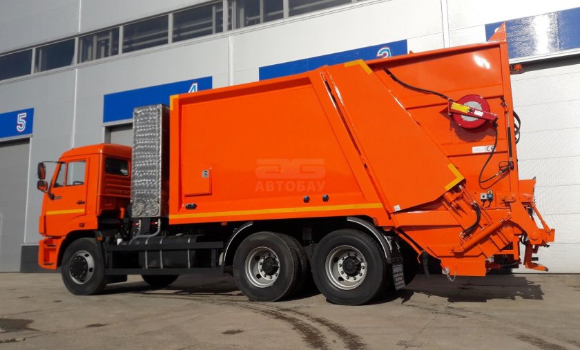 Мусоровоз МКЗ 7017