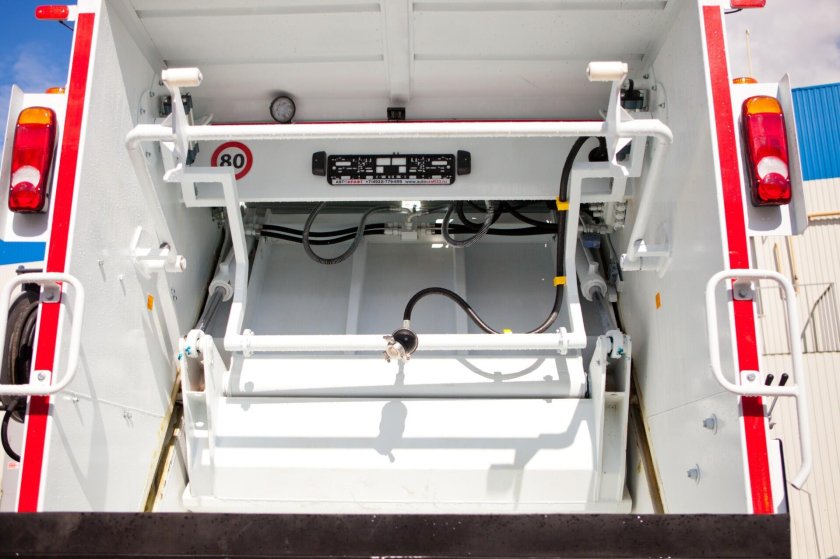 Katmerciler мусоровоз