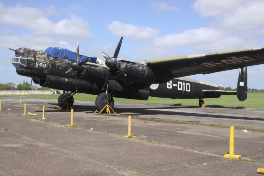 Авро Линкольн бомбардировщик