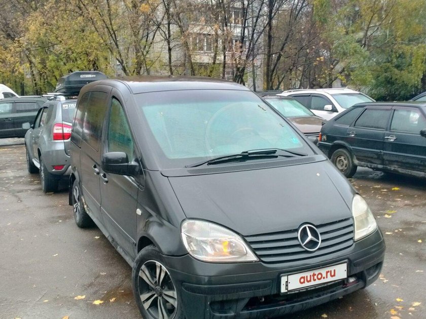 Покажи 1 автомобиль Мерседес