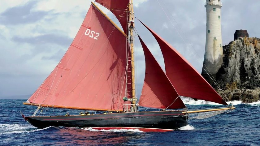 Jolie brise яхта