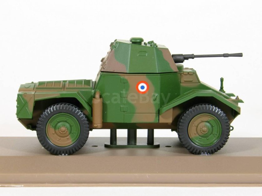 Panhard 178 AMD-35 135