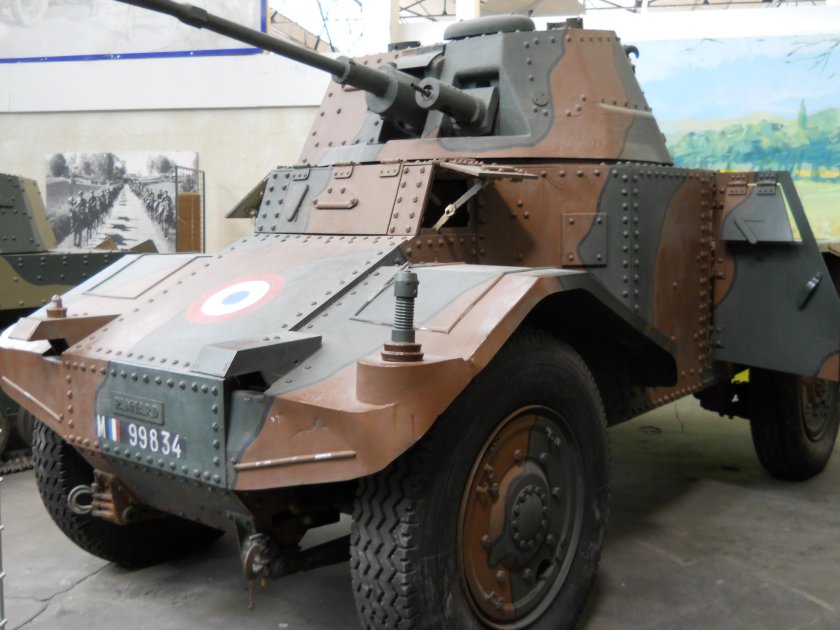 Французский бронеавтомобиль Panhard 165-175